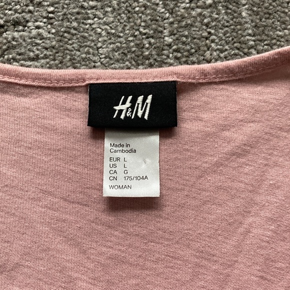 H&M Ruffle Vest - Picture 6 of 7